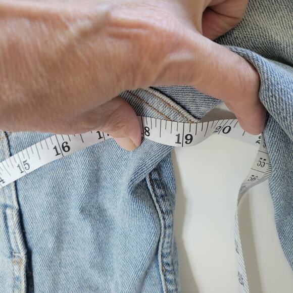 Kensie Embellished Distressed Jean Jacket Women M Denim Blue Long Sleeve Patches - Picture 6 of 12